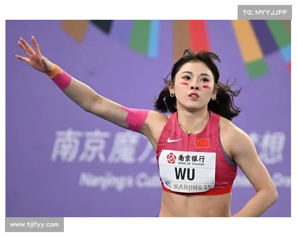 吴艳妮破全国纪录霸气回应网暴:我的跑道不需要观众席的审判 吴艳妮破全国纪录霸气回应网暴:我的跑道不需要观众席的审判